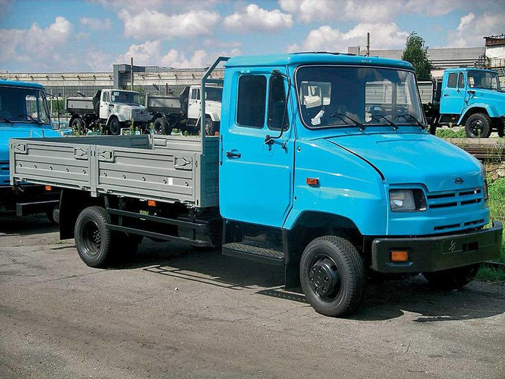 «ЗИЛ-5301» («Бычок») — российский среднетоннажный грузовой автомобиль производства Завода имени Лихачёва